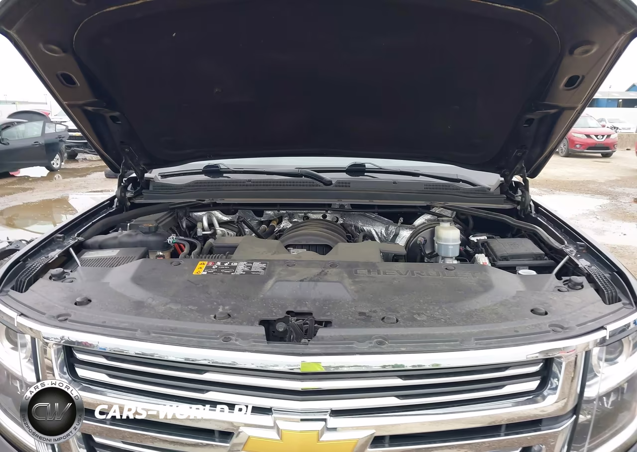 2018 Chevrolet Tahoe Premier VIN:1GNSKCKC5JR221092 - 10