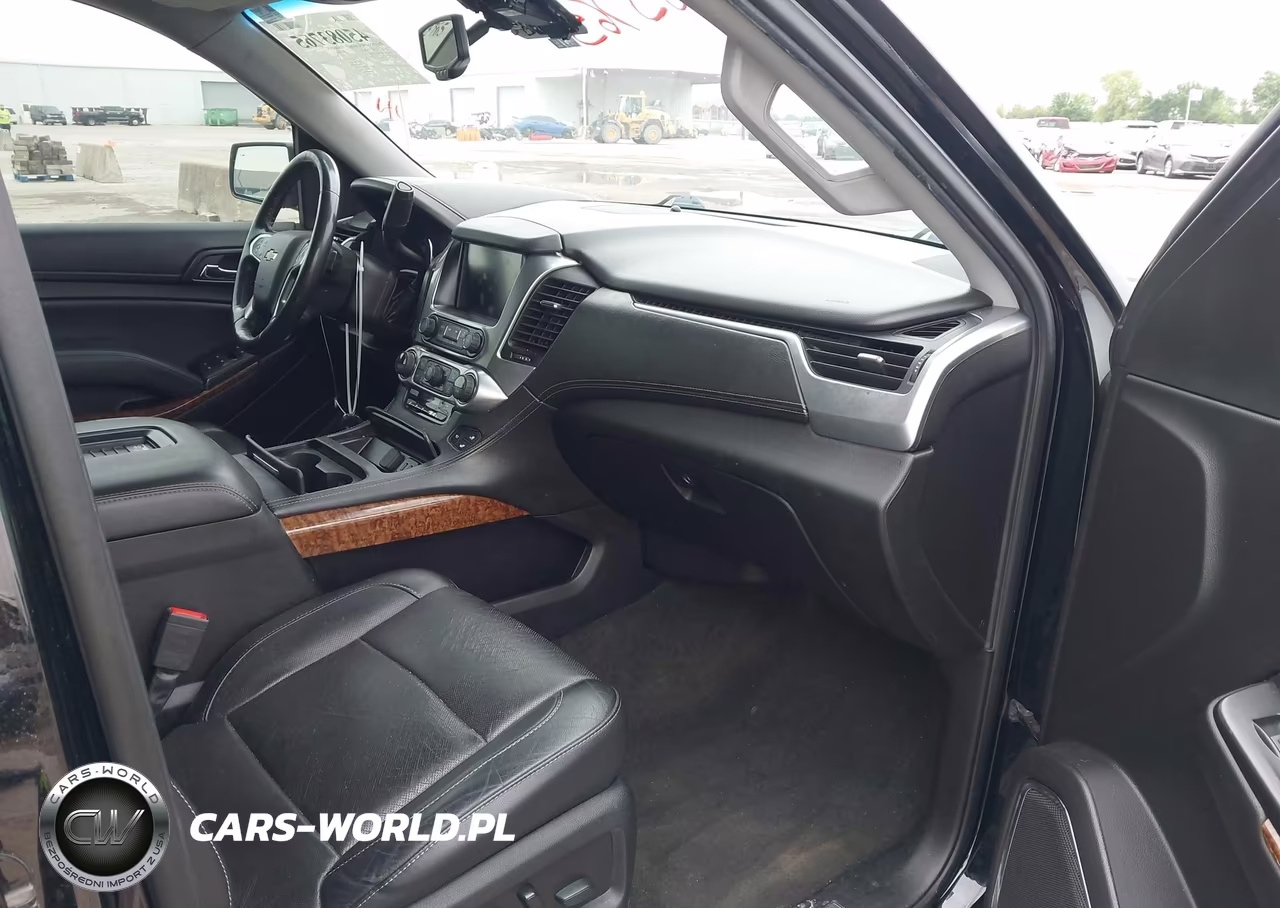 2018 Chevrolet Tahoe Premier VIN:1GNSKCKC5JR221092 - 5