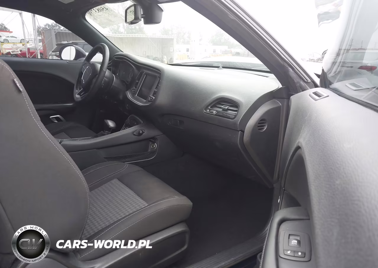 2020 Dodge Challenger Sxt VIN:2C3CDZAGXLH173840 - 5