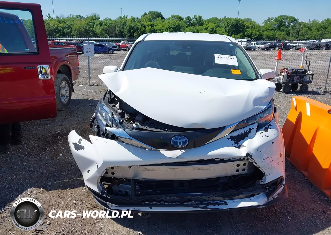 2023 Toyota Sienna Le VIN:5TDKRKEC1PS165589 - 12