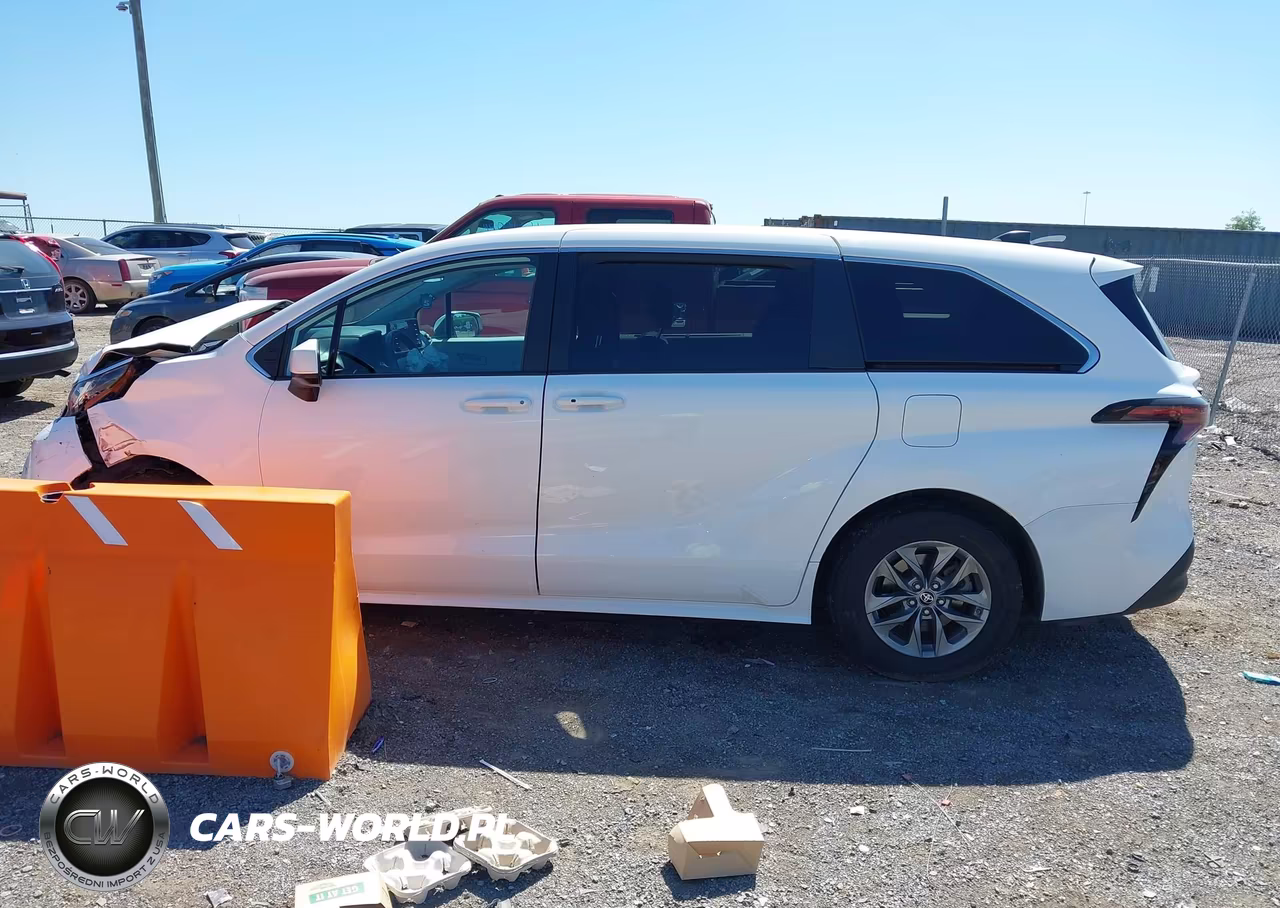 2023 Toyota Sienna Le VIN:5TDKRKEC1PS165589 - 14