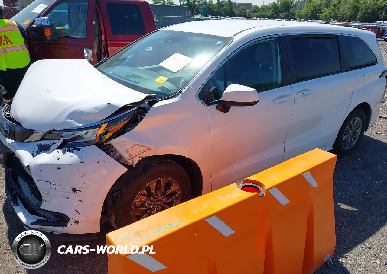 2023 Toyota Sienna Le VIN:5TDKRKEC1PS165589 - 2