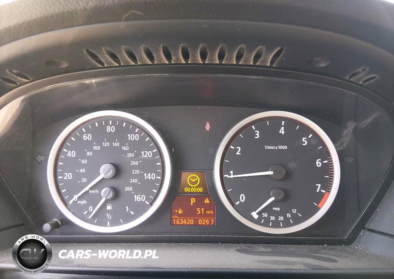 2007 BMW 530Xit VIN:WBANN73557CN04007 - 7