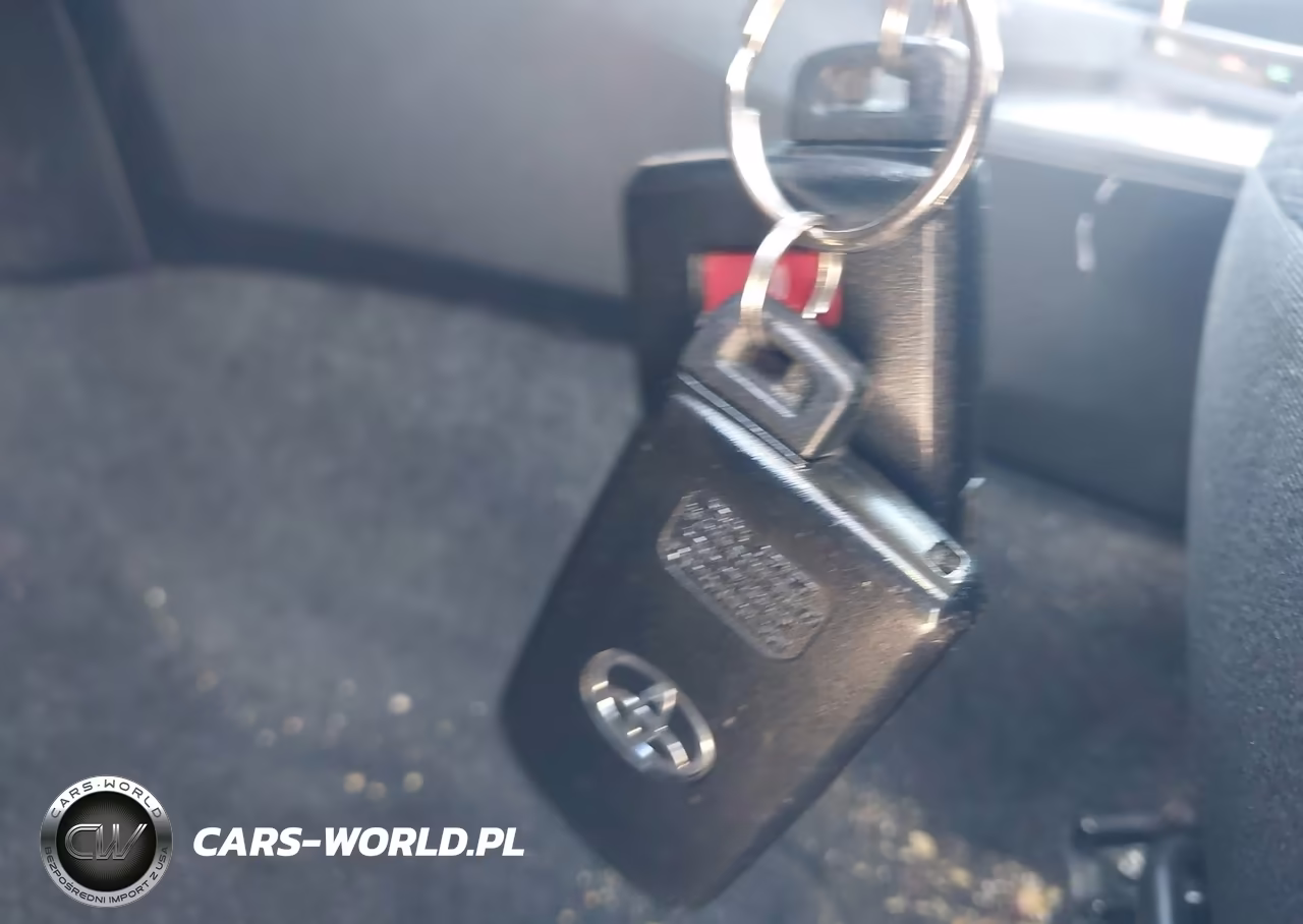 2018 Toyota Rav4 Hybrid Xle VIN:JTMRJREV6JD251127 - 11