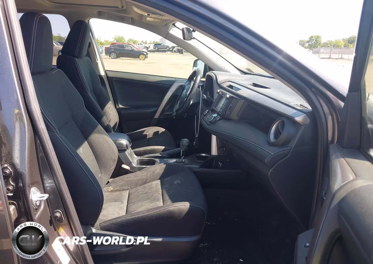 2018 Toyota Rav4 Hybrid Xle VIN:JTMRJREV6JD251127 - 5