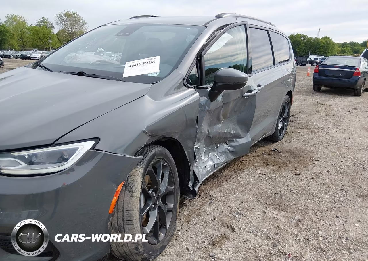 2023 Chrysler Pacifica Touring L Awd VIN:2C4RC3BG0PR528079 - 17