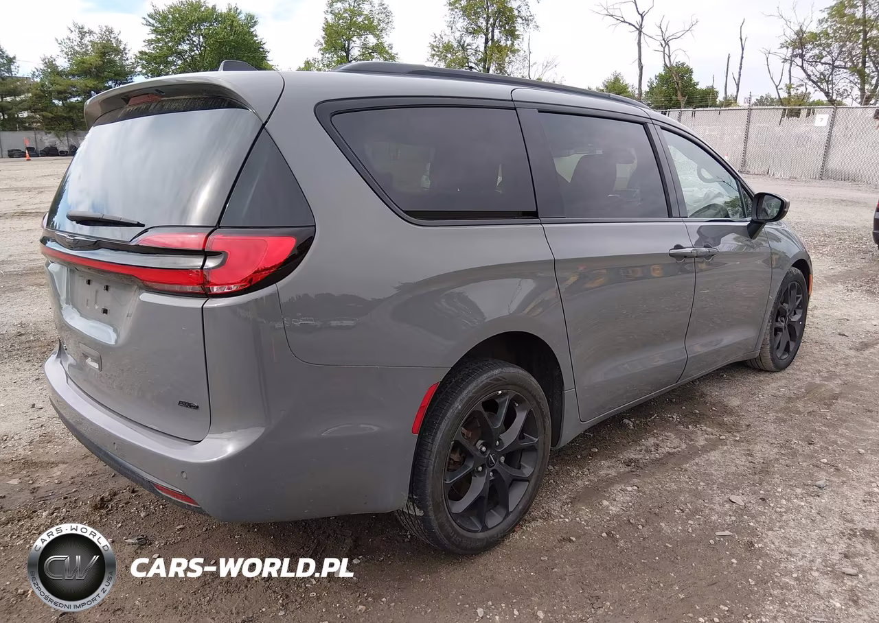 2023 Chrysler Pacifica Touring L Awd VIN:2C4RC3BG0PR528079 - 4