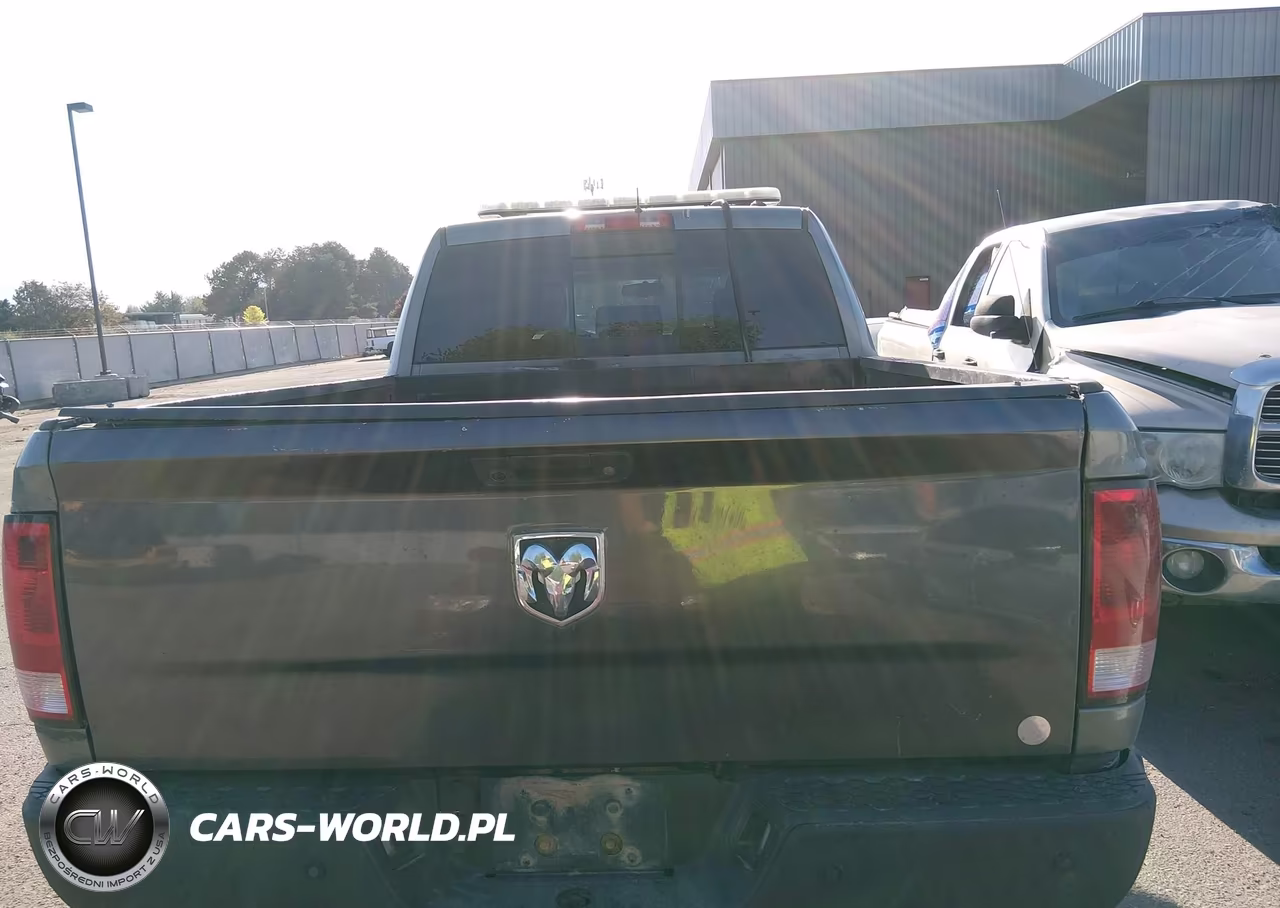 2011 Ram Ram 2500 Laramie VIN:3D7UT2HLXBG545825 - 16
