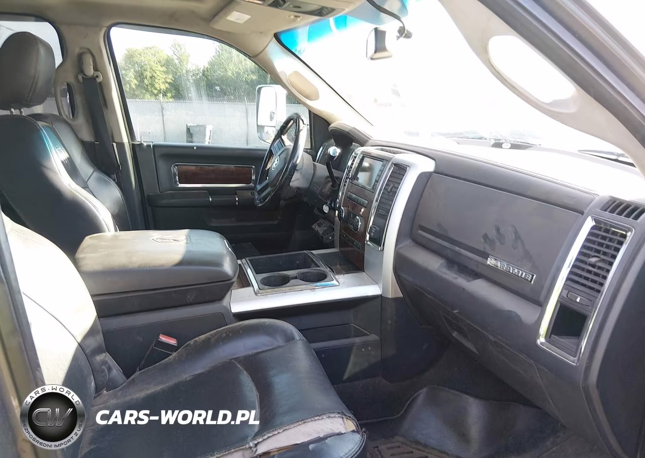2011 Ram Ram 2500 Laramie VIN:3D7UT2HLXBG545825 - 5