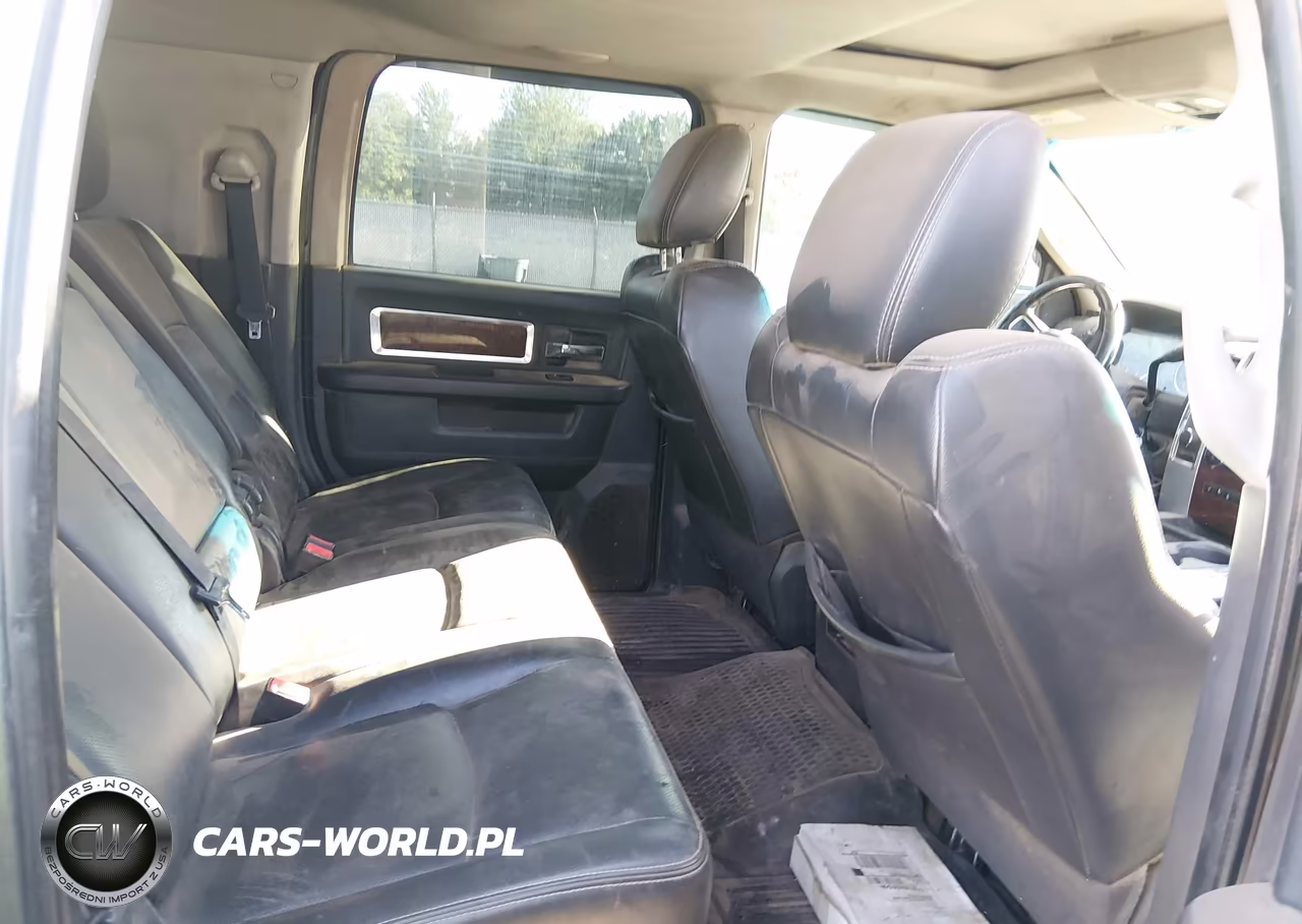 2011 Ram Ram 2500 Laramie VIN:3D7UT2HLXBG545825 - 8