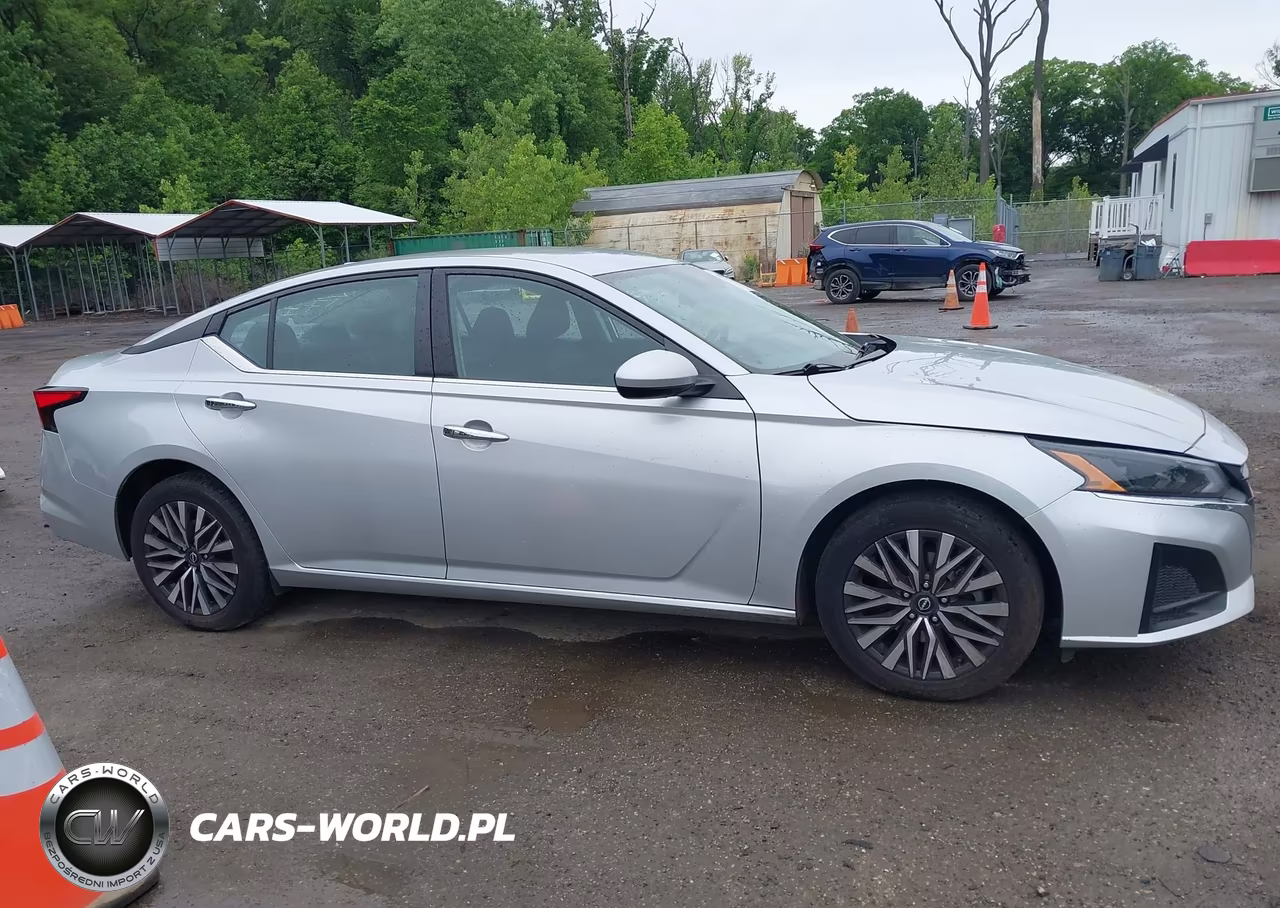 2023 Nissan Altima Sv Fwd VIN:1N4BL4DV1PN387240 - 13