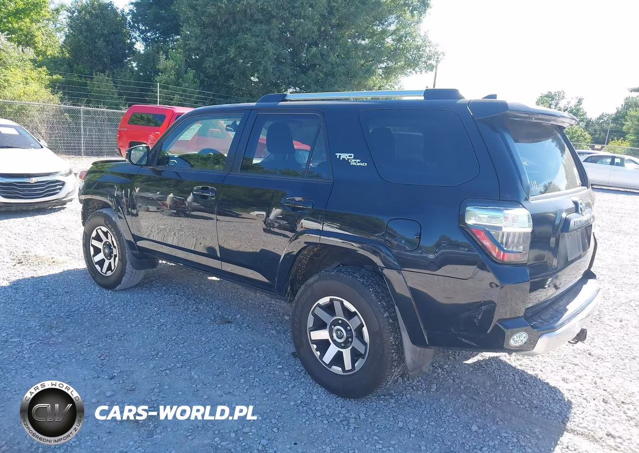 2018 Toyota 4Runner Trd Off Road VIN:JTEBU5JR2J5581654 - 3