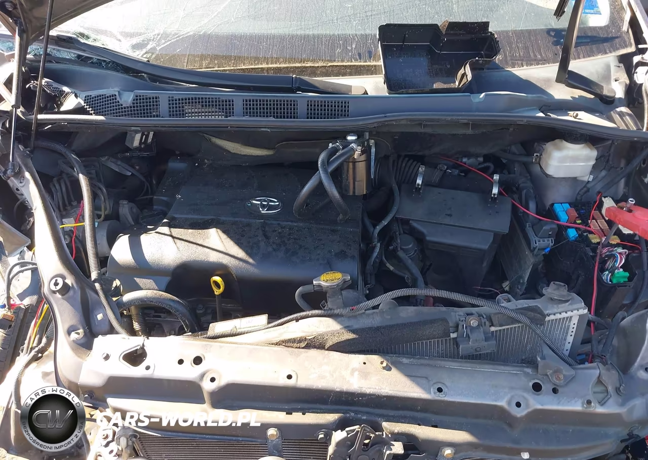 2011 Toyota Sienna Le V6 VIN:5TDKK3DC2BS031940 - 10