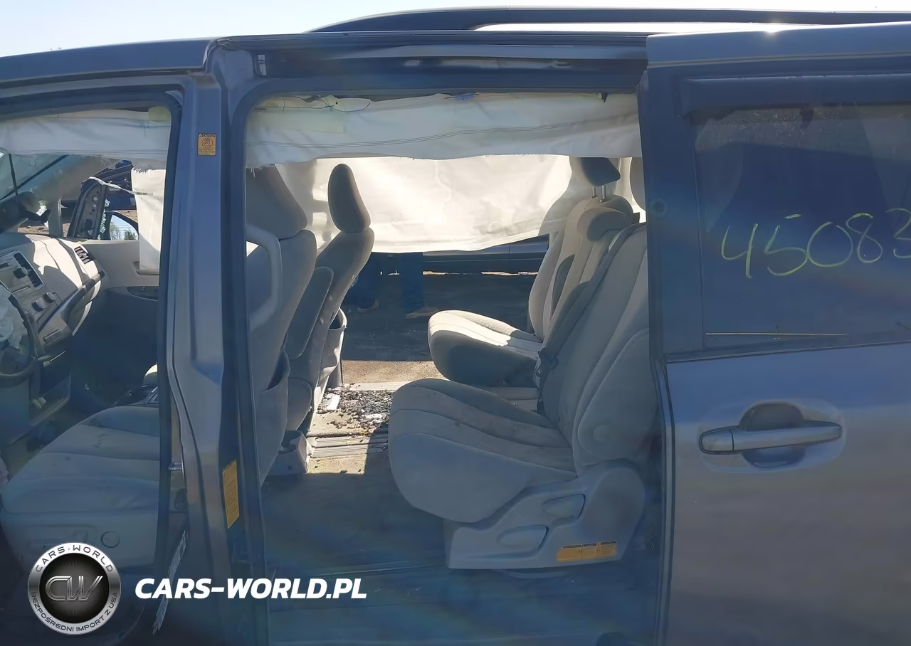 2011 Toyota Sienna Le V6 VIN:5TDKK3DC2BS031940 - 8