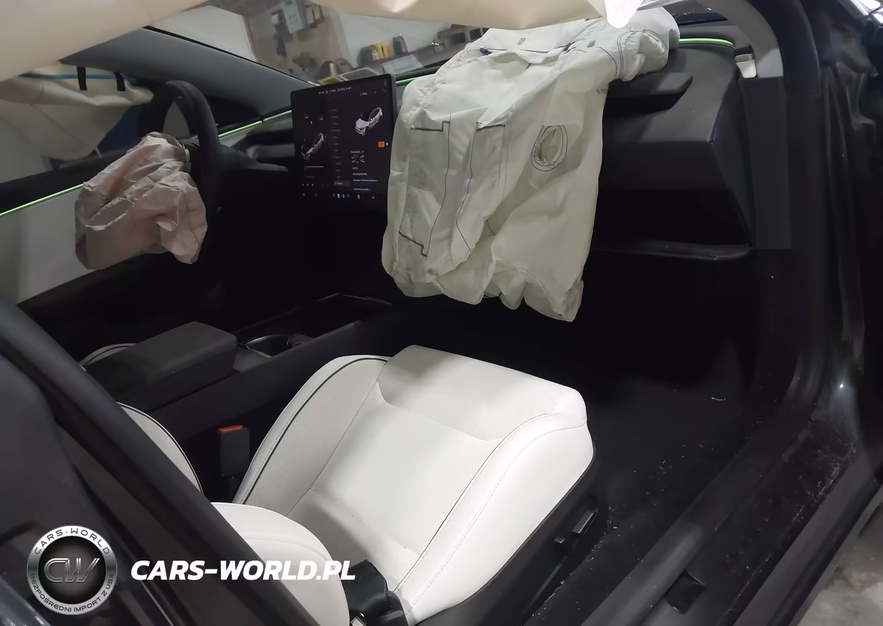 2025 Tesla Model 3 Performance All-Wheel Drive VIN:5YJ3E1ET3SF971988 - 5