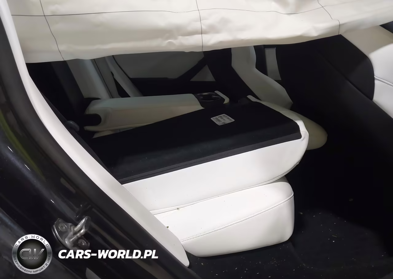 2025 Tesla Model 3 Performance All-Wheel Drive VIN:5YJ3E1ET3SF971988 - 8