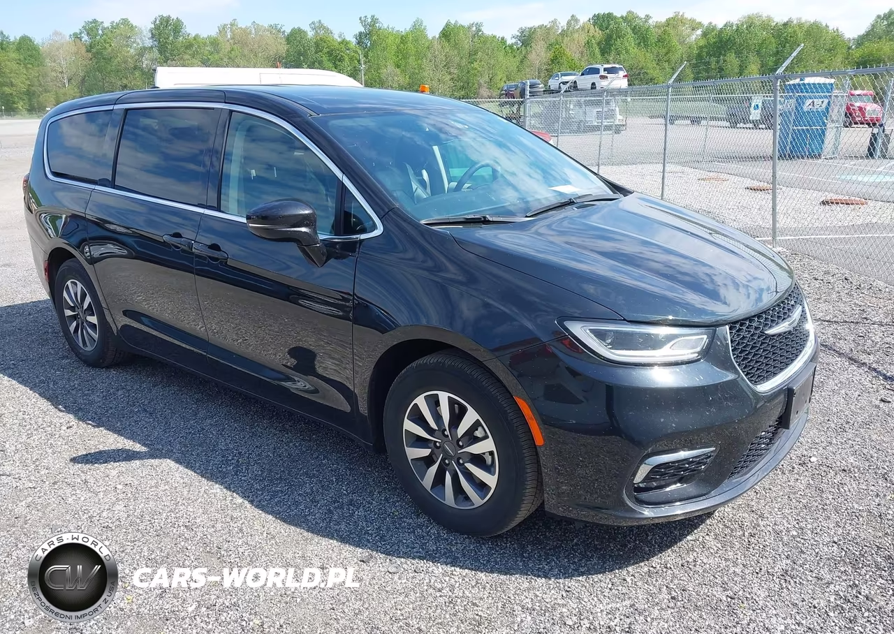 2022 Chrysler Pacifica Hybrid Touring L