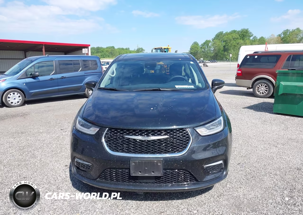 2022 Chrysler Pacifica Hybrid Touring L VIN:2C4RC1L72NR222050 - 16