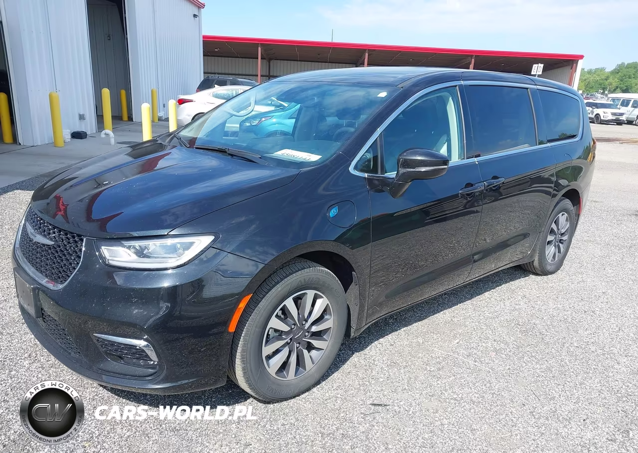 2022 Chrysler Pacifica Hybrid Touring L VIN:2C4RC1L72NR222050 - 2