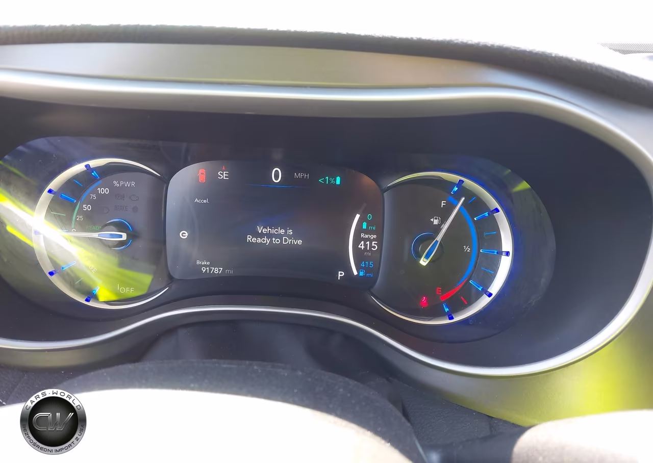 2022 Chrysler Pacifica Hybrid Touring L VIN:2C4RC1L72NR222050 - 7