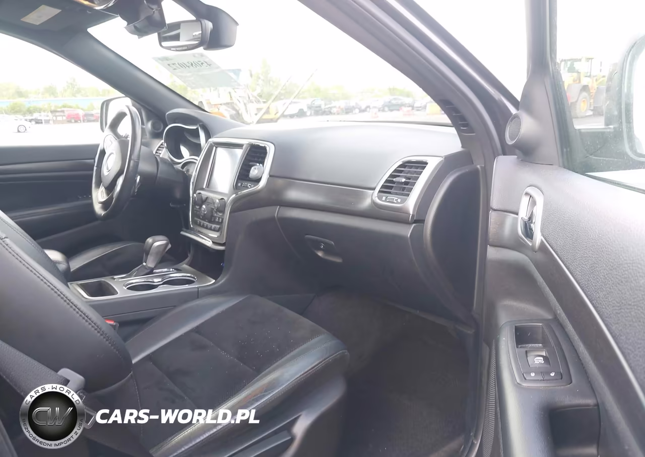 2017 Jeep Grand Cherokee Altitude 4X4 VIN:1C4RJFAG3HC767953 - 5