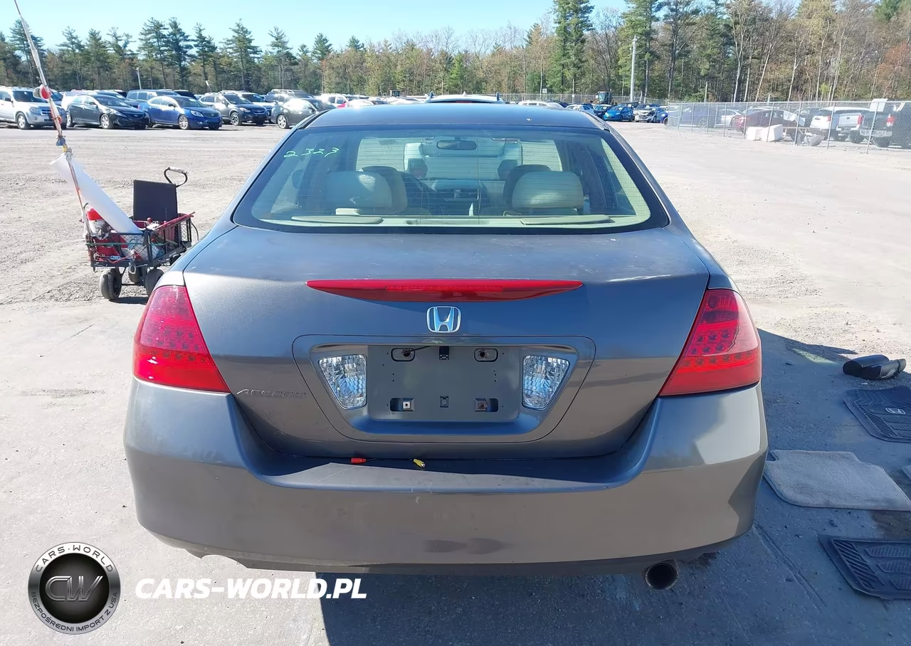 2007 Honda Accord 2.4 Ex VIN:1HGCM56717A000470 - 17