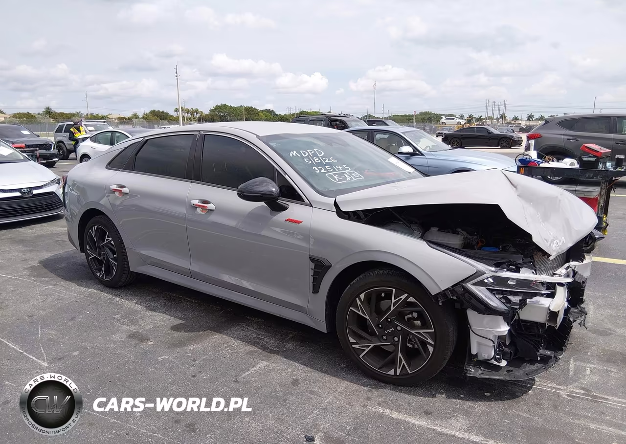 2025 Kia K5 Gt-Line – zdjęcie 1 z 16