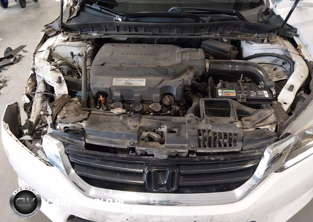 2015 Honda Accord Touring VIN:1HGCR3F99FA009889 - 10