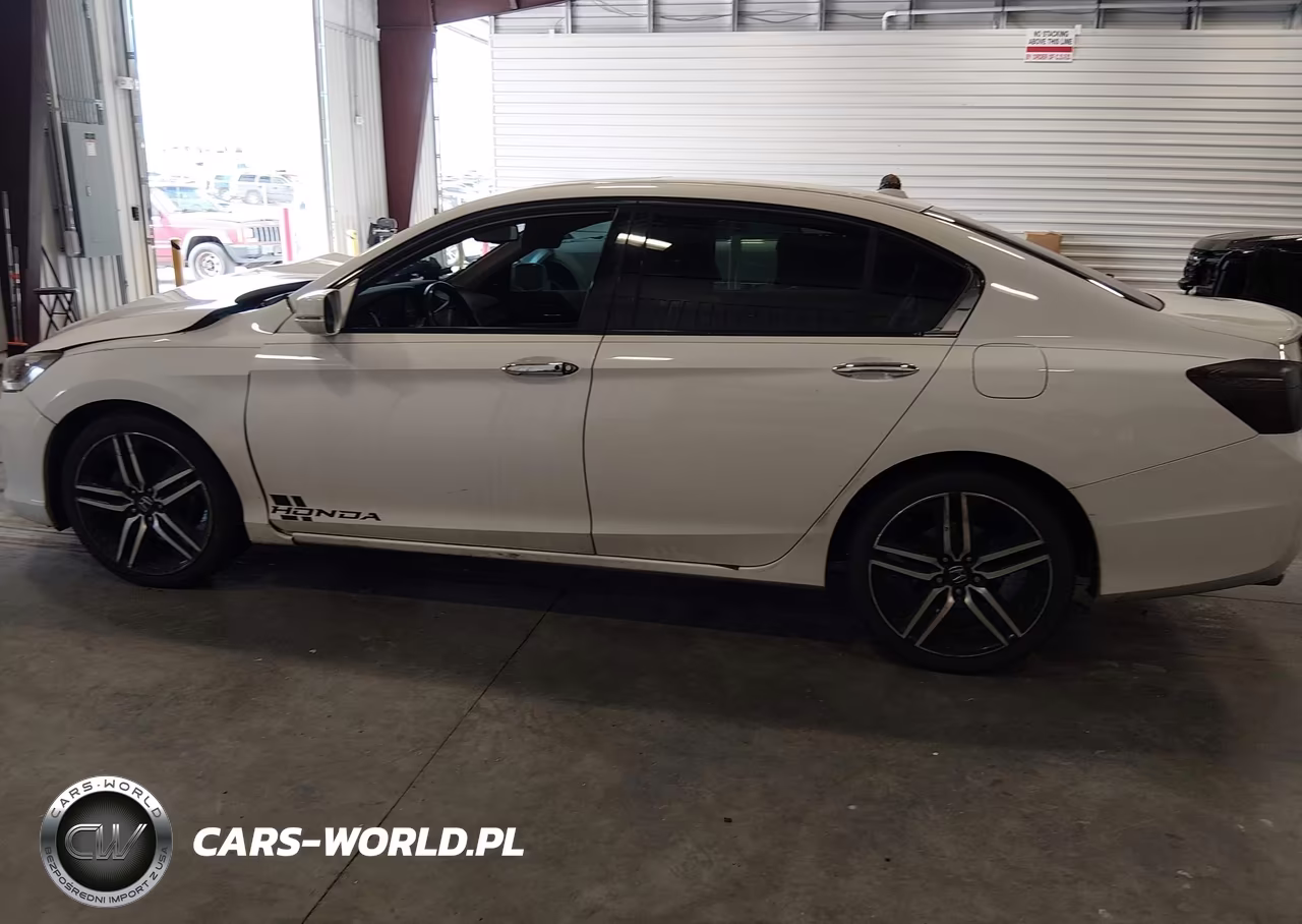 2015 Honda Accord Touring VIN:1HGCR3F99FA009889 - 14