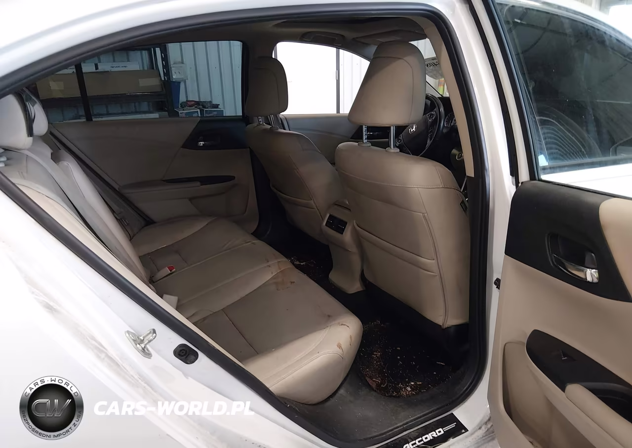 2015 Honda Accord Touring VIN:1HGCR3F99FA009889 - 8