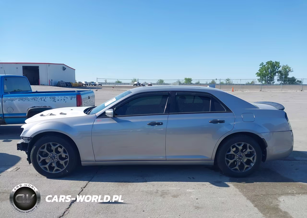 2016 Chrysler 300 300S VIN:2C3CCAGG8GH208912 - 14