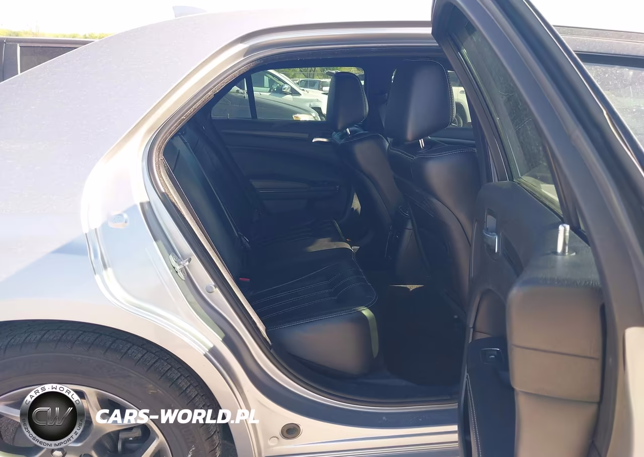 2016 Chrysler 300 300S VIN:2C3CCAGG8GH208912 - 8