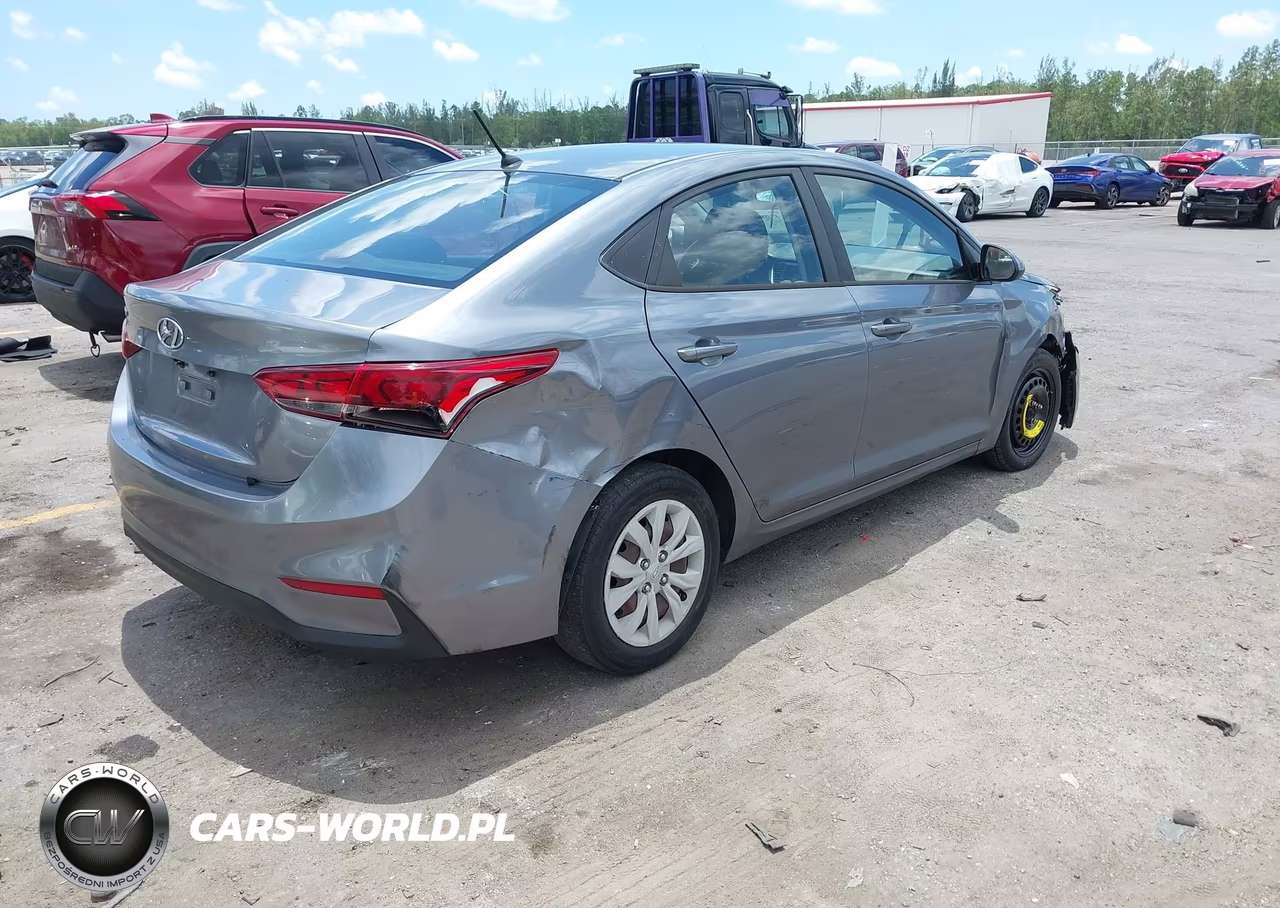 2019 Hyundai Accent Se VIN:3KPC24A33KE076698 - 4