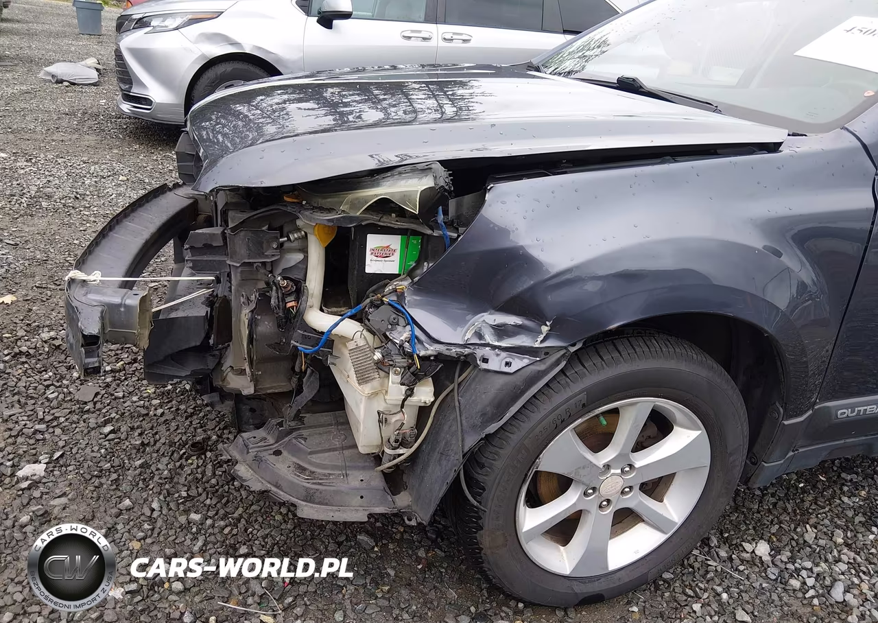 2014 Subaru Outback 2.5I Premium VIN:4S4BRBCC8E3325755 - 6
