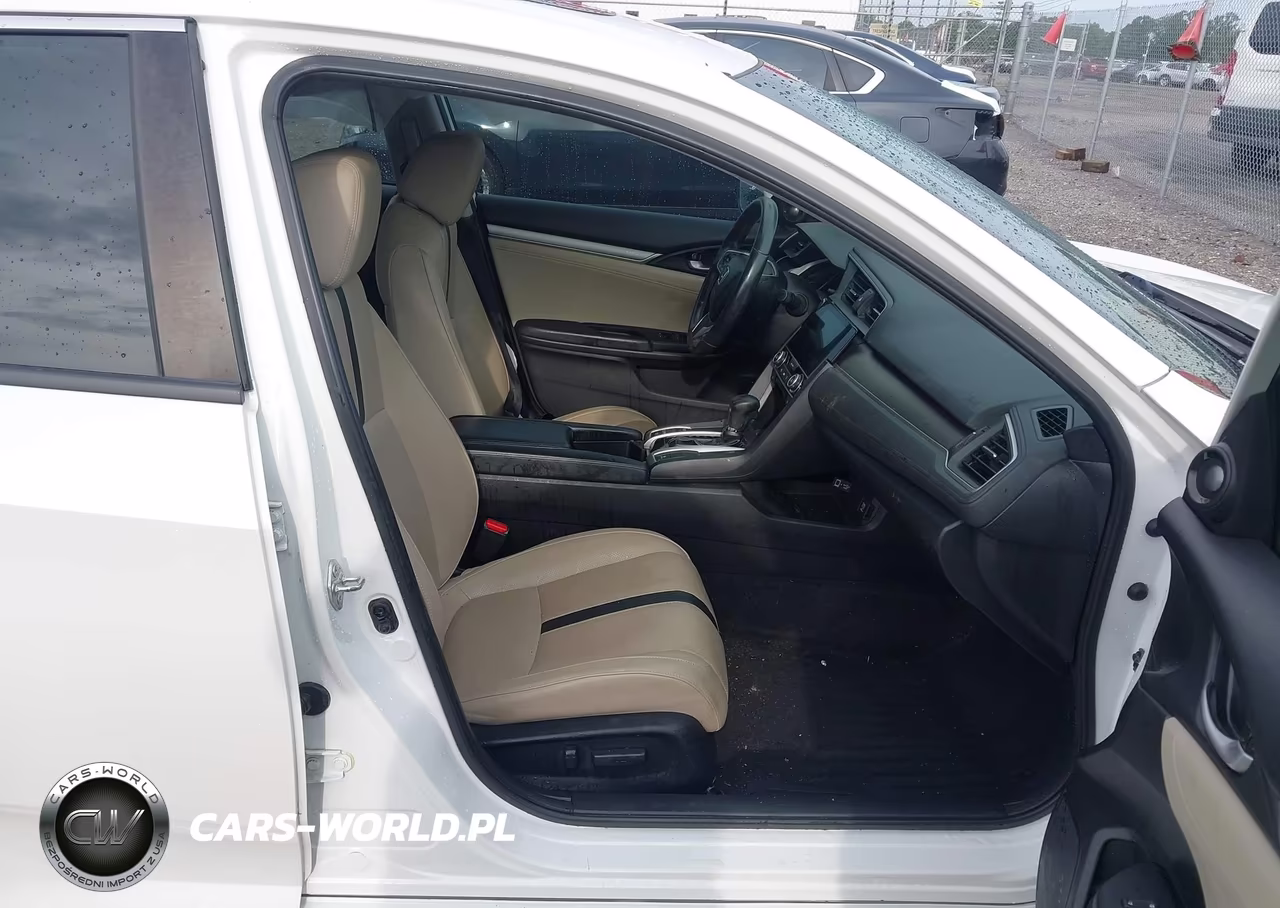 2017 Honda Civic Touring VIN:19XFC1F95HE032152 - 5