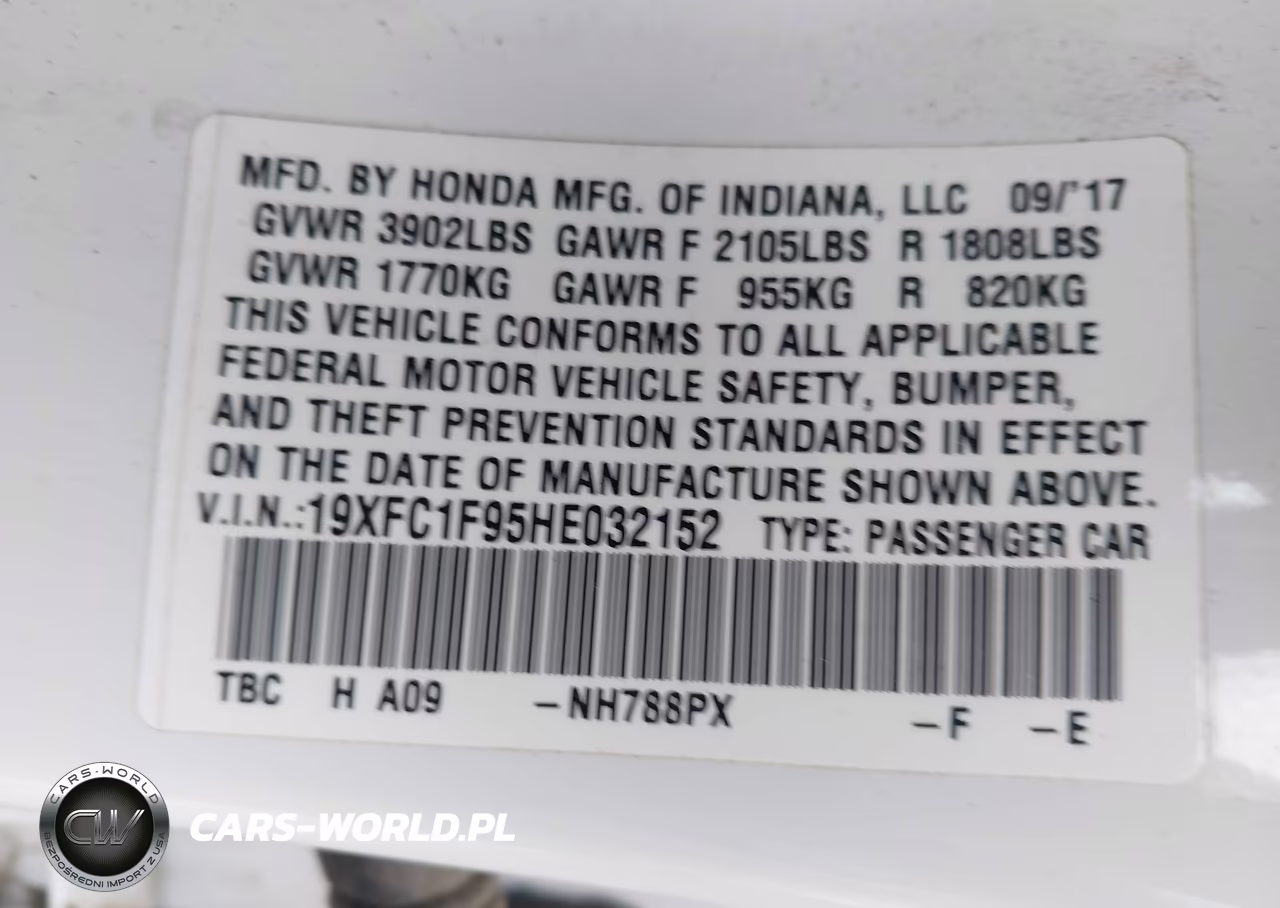 2017 Honda Civic Touring VIN:19XFC1F95HE032152 - 9