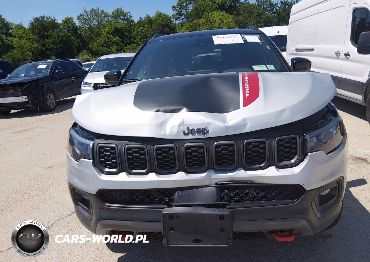 2025 Jeep Compass Trailhawk 4X4 VIN:3C4NJDDN6ST621815 - 12