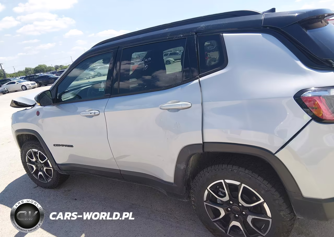 2025 Jeep Compass Trailhawk 4X4 VIN:3C4NJDDN6ST621815 - 14
