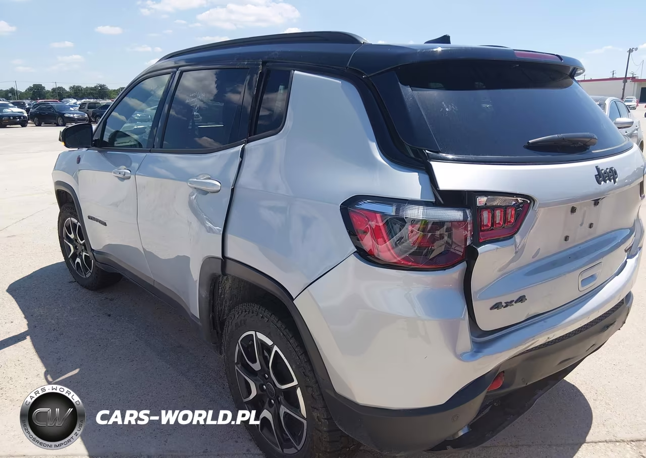 2025 Jeep Compass Trailhawk 4X4 VIN:3C4NJDDN6ST621815 - 3