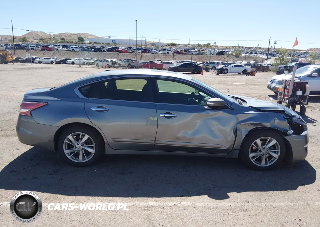 2015 Nissan Altima 2.5 Sv VIN:1N4AL3AP1FC483018 - 13