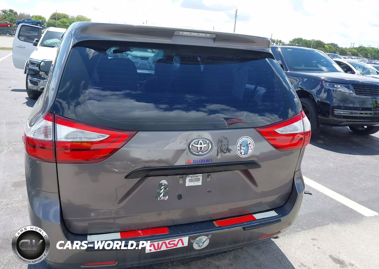 2016 Toyota Sienna L 7 Passenger VIN:5TDZK3DC4GS743484 - 16