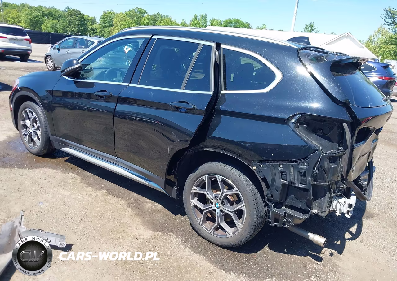 2021 BMW X1 xDrive28I VIN:WBXJG9C02M5T07987 - 3