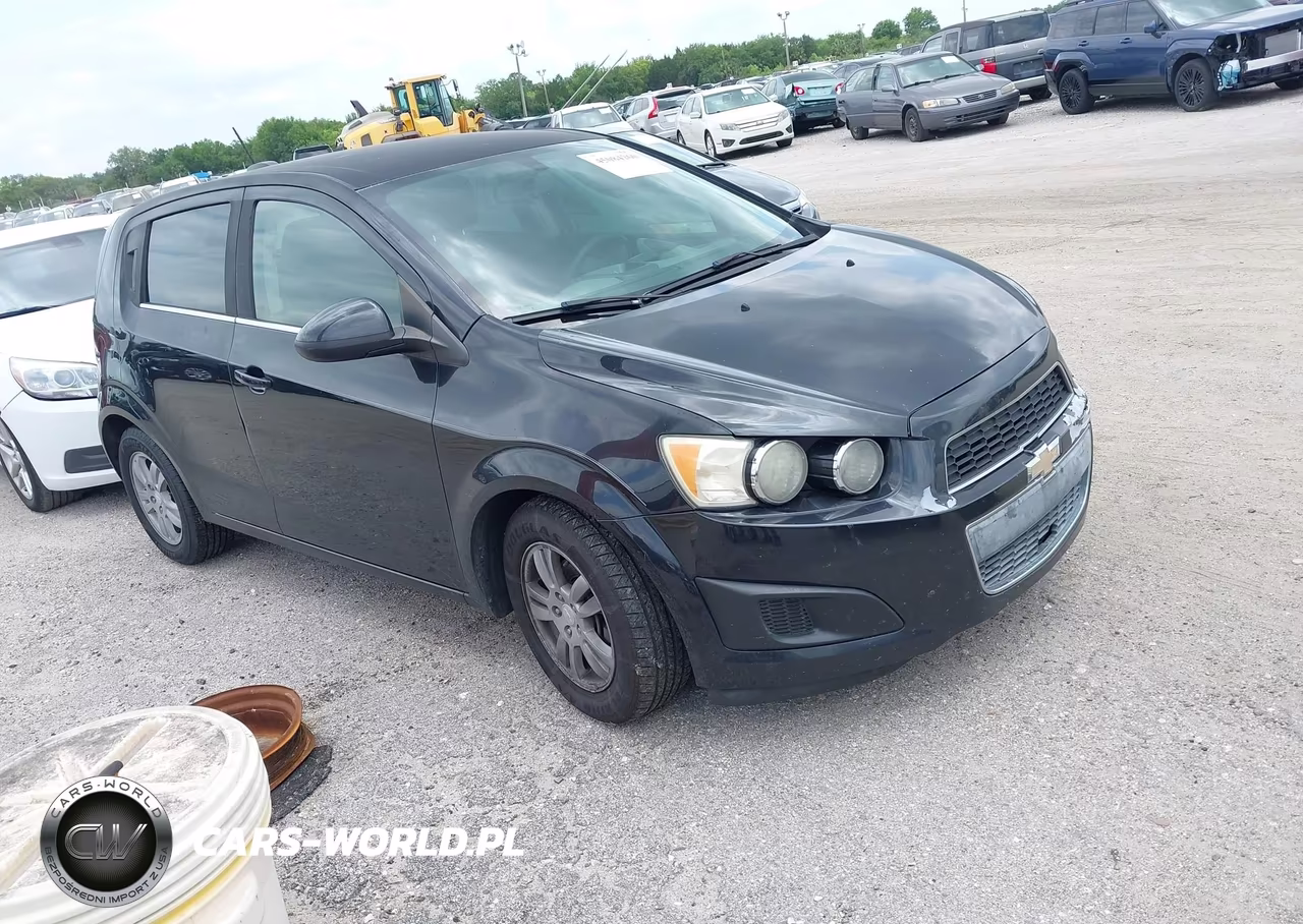 Główne zdjęcie 2015 Chevrolet Sonic Lt Auto