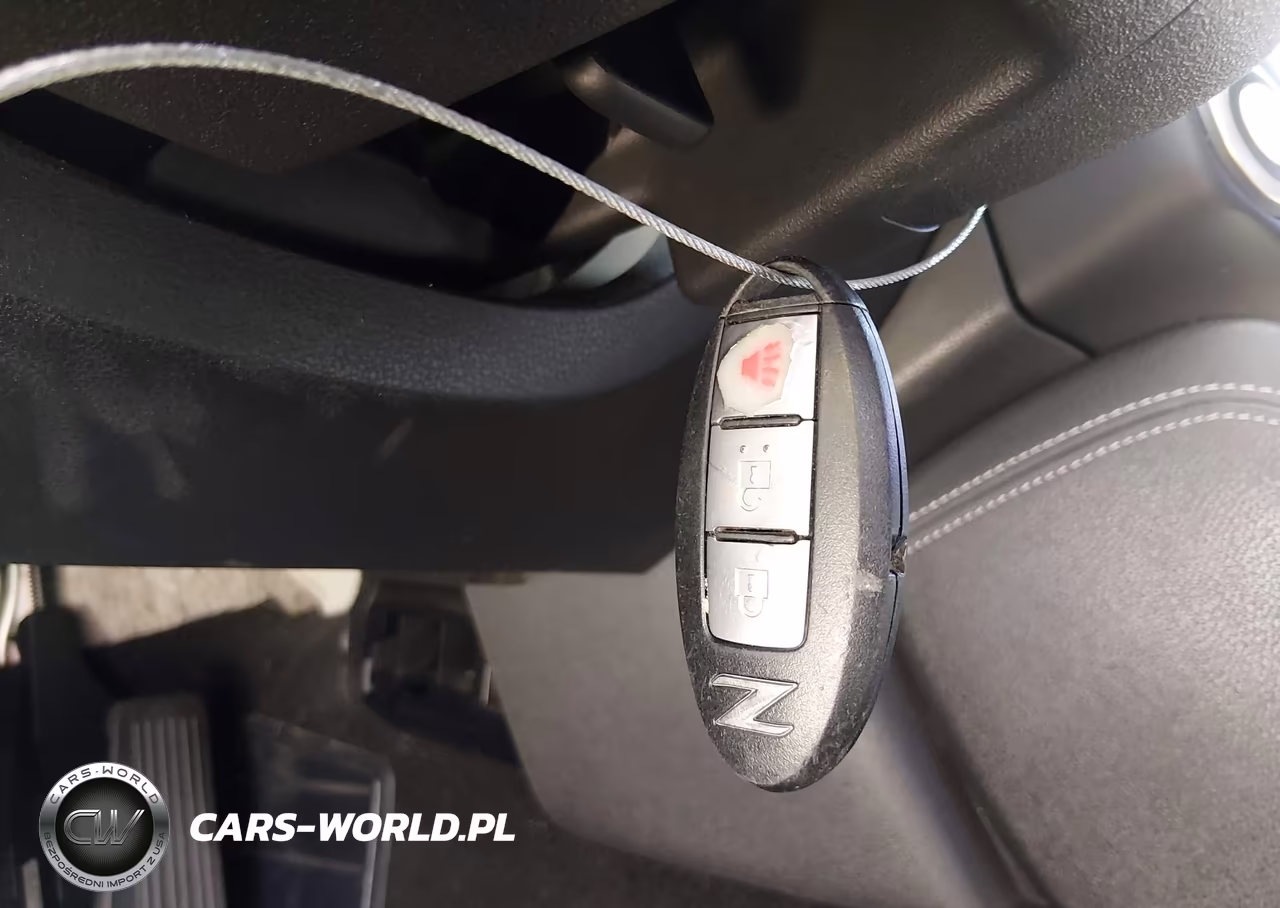 2015 Nissan 370Z VIN:JN1AZ4EH4FM443952 - 11
