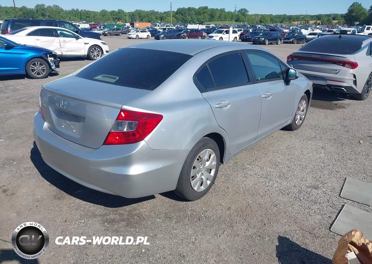 2012 Honda Civic Lx VIN:2HGFB2F5XCH308572 - 4