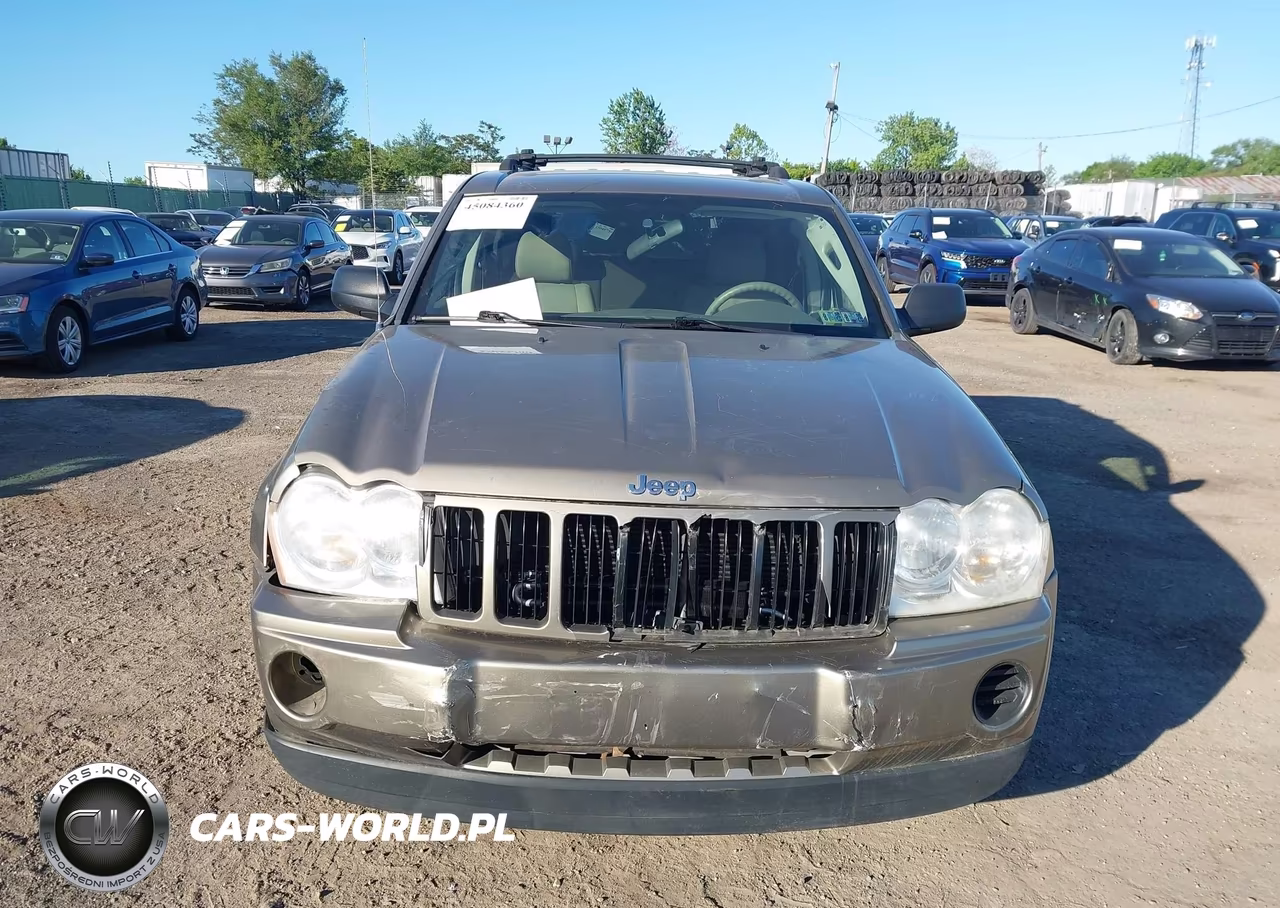 2005 Jeep Grand Cherokee Laredo VIN:1J4GR48K75C691173 - 12