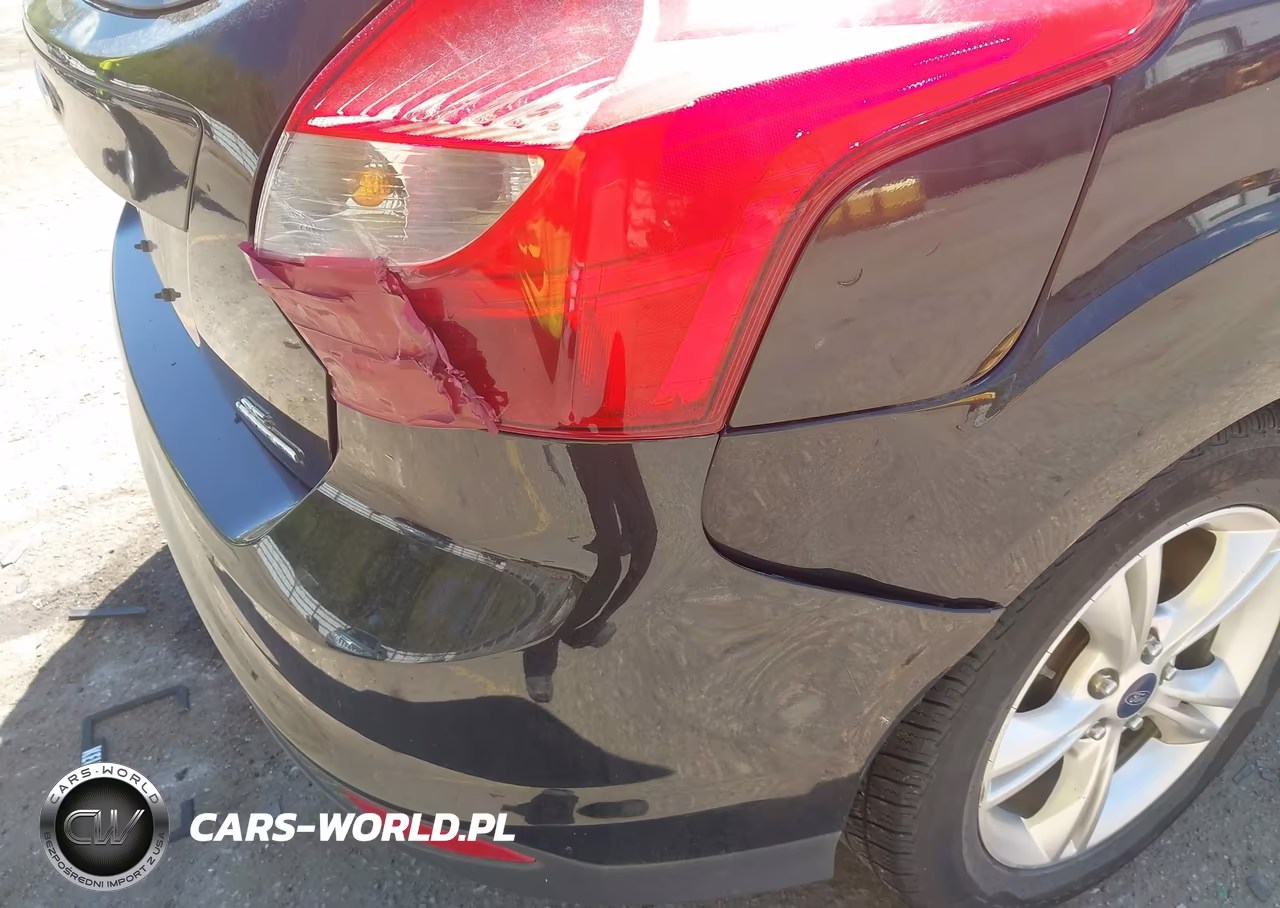 2014 Ford Focus Se VIN:1FADP3K26EL174647 - 6