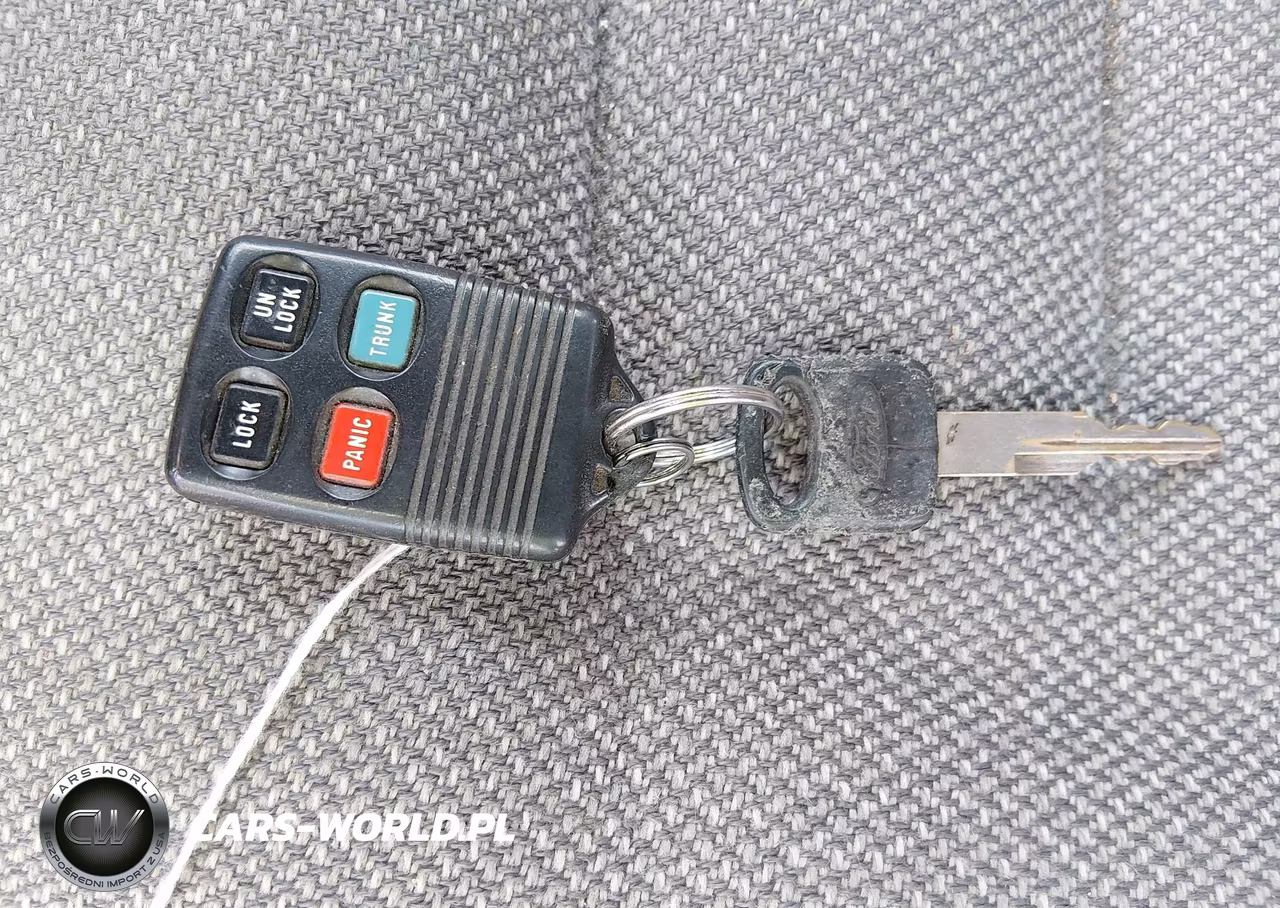 1996 Ford Mustang VIN:1FALP4048TF217595 - 10