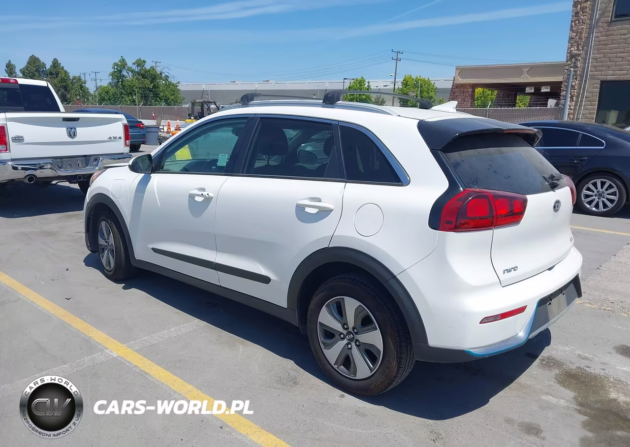 2019 Kia Niro Plug-In Hybrid Lx VIN:KNDCM3LDXK5325567 - 3