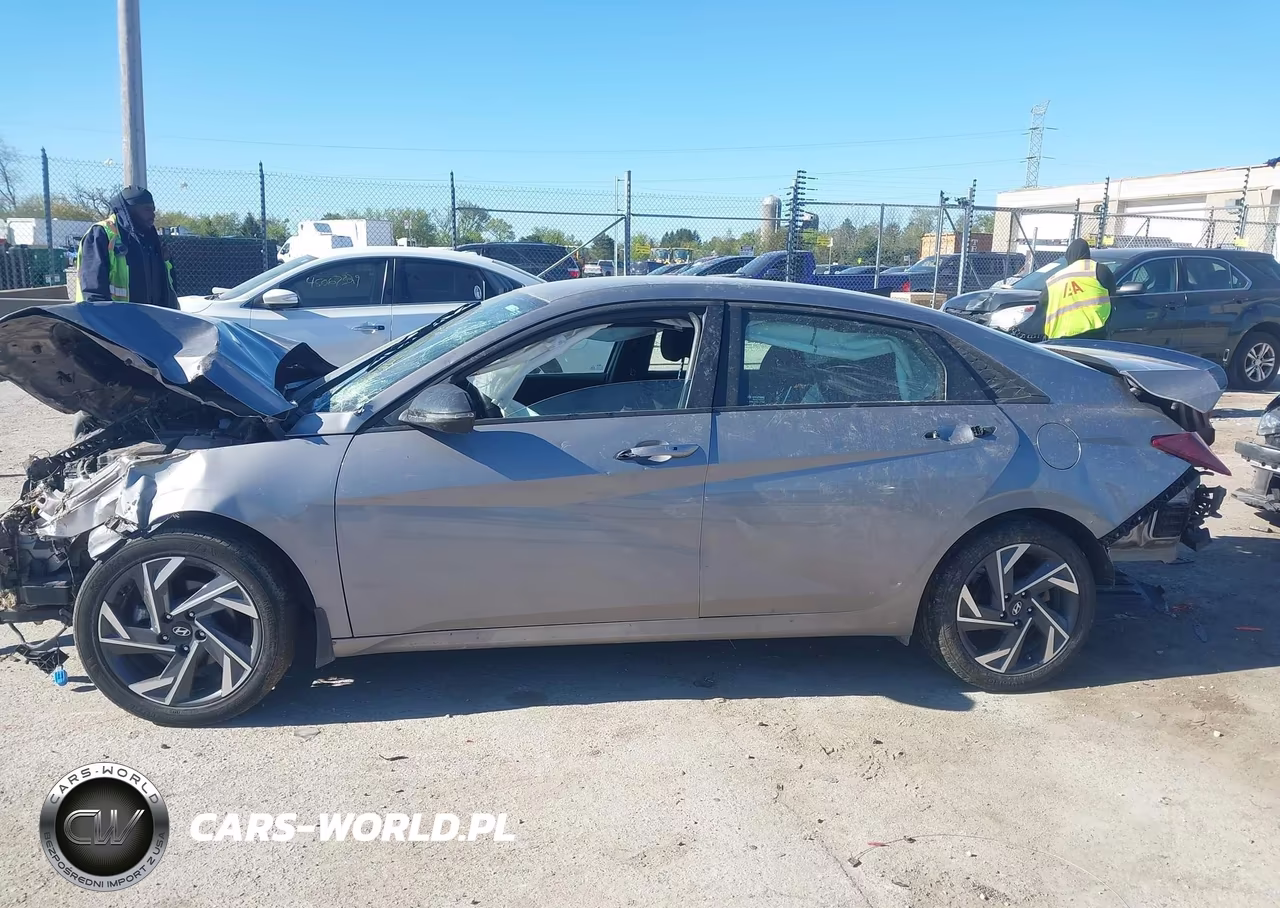 2025 Hyundai Elantra Sel Sport VIN:KMHLM4DG6SU879995 - 14